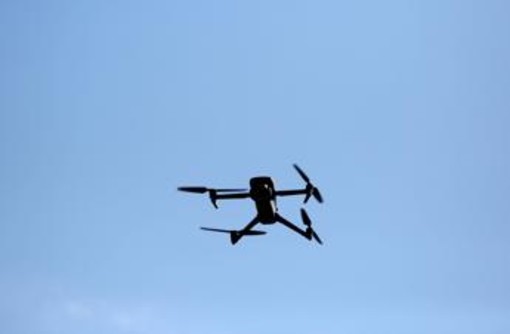 Drone con esplosivo trovato all'aeroporto di Lipsia, era vicino ad aereo ucraino Drone con esplosivo trovato all'aeroporto di Lipsia, era vicino ad aereo ucraino