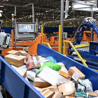 Cina, oltre 150 miliardi di pacchi consegnati dal servizio postale