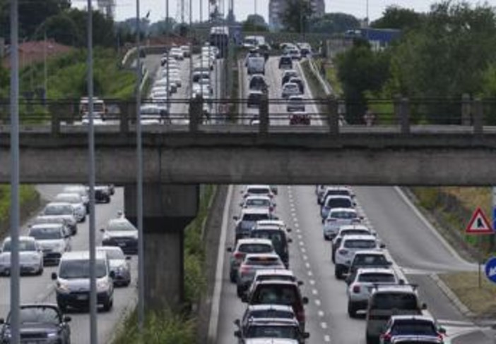 Controesodo, Codacons: "Caos tra cantieri e caro carburanti, odissea per gli automobilisti" Controesodo, Codacons: "Caos tra cantieri e caro carburanti, odissea per gli automobilisti"