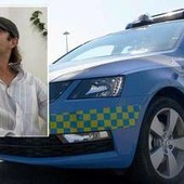 Incidente sulla Firenze-Pisa-Livorno, auto con tre giovani si cappotta: morto 27enne Incidente sulla Firenze-Pisa-Livorno, auto con tre giovani si cappotta: morto 27enne
