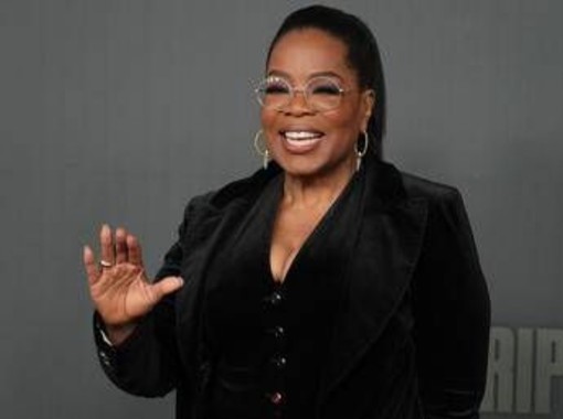 Oprah Winfrey dirimpettaia del principe Harry: "Mi ha chiamata per un problema di anatre" Oprah Winfrey dirimpettaia del principe Harry: "Mi ha chiamata per un problema di anatre"