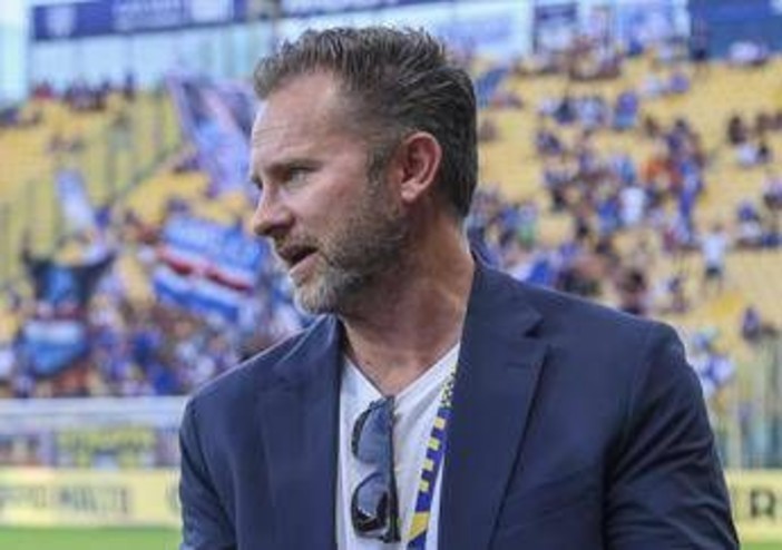 Letame davanti casa del Ceo della Sampdoria. Il club scosso: "Superato ogni limite" Letame davanti casa del Ceo della Sampdoria. Il club scosso: "Superato ogni limite"