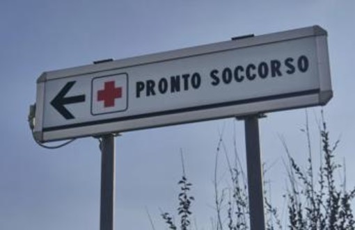 Messina, donna getta acido contro il suo avvocato: il legale è grave in ospedale Messina, donna getta acido contro il suo avvocato: il legale è grave in ospedale
