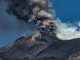 Eruzione Etna, sospesi fino alle 17 i voli in arrivo all'aeroporto di Catania