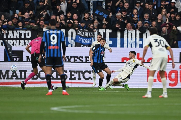 Gol e spettacolo a Bergamo, fra Atalanta e Frosinone finisce 4-4 Gol e spettacolo a Bergamo, fra Atalanta e Frosinone finisce 4-4