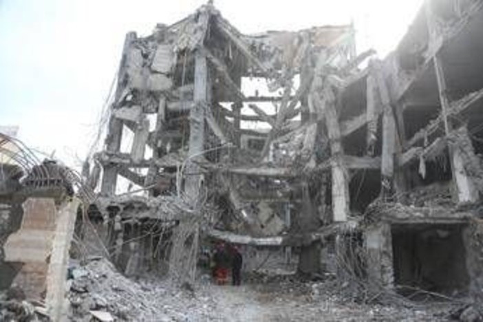 Iran risponde a ultimatum di Trump: "Stretto di Hormuz sarà chiuso se Usa attaccano centrali" - La diretta Iran risponde a ultimatum di Trump: "Stretto di Hormuz sarà chiuso se Usa attaccano centrali" - La diretta