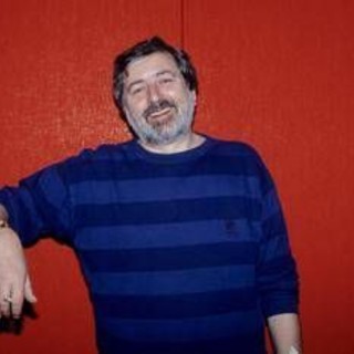 Guccini, il testamento: le case alla moglie Raffaella, alla figlia diritti d'autore e quote societarie Guccini, il testamento: le case alla moglie Raffaella, alla figlia diritti d'autore e quote societarie