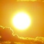 Caldo non cede nel weekend, sabato tornano i bollini arancioni: le città più roventi