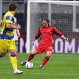 Milan-Parma 0-1, Troilo gela San Siro e Allegri scivola a -10 dall'Inter Milan-Parma 0-1, Troilo gela San Siro e Allegri scivola a -10 dall'Inter