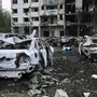 Ucraina, missili della Russia su Kiev nella notte: 8 morti