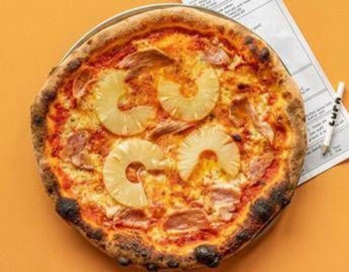 Dalla pizza all'ananas alla carbonara con panna, la top 10 dei 'crimini in cucina' Dalla pizza all'ananas alla carbonara con panna, la top 10 dei 'crimini in cucina'