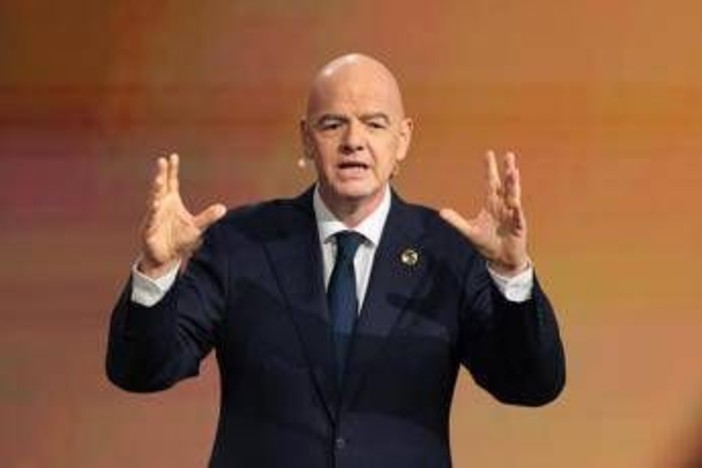 Fifa, l'assist di Infantino a Putin: "L'esclusione della Russia ha creato odio, va rivista"