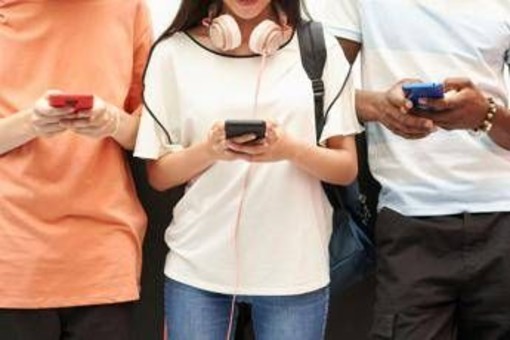 Consumi: smart e sostenibili, fotografia dei 18enni di oggi Consumi: smart e sostenibili, fotografia dei 18enni di oggi