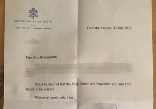 Famiglia nel bosco, Papa risponde a lettera genitori: "Vi ricordo nelle mie preghiere" Famiglia nel bosco, Papa risponde a lettera genitori: "Vi ricordo nelle mie preghiere"