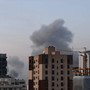 A Hormuz scambi di attacchi Iran-Usa, Trump “La tregua continua”