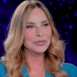 Stefania Orlando: "A 18 anni ho subito una molestia, credevo di essere sbagliata" Stefania Orlando: "A 18 anni ho subito una molestia, credevo di essere sbagliata"