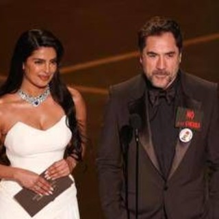 La guerra agli Oscar, Bardem sul palco per la Palestina e Jimmy Kimmel punge Trump La guerra agli Oscar, Bardem sul palco per la Palestina e Jimmy Kimmel punge Trump