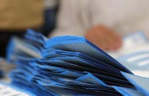 Sondaggio politico, calano i big e cresce Vannacci Sondaggio politico, calano i big e cresce Vannacci