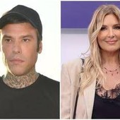 Selvaggia Lucarelli accusa: "Sta col potere", Fedez risponde: "Ma che stai a dì?"