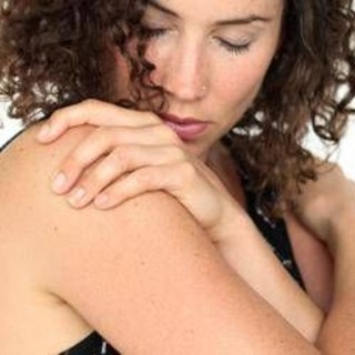 Prurito, da sintomo banale a spia problemi pelle: ﻿tutte le cause e le cure più innovative