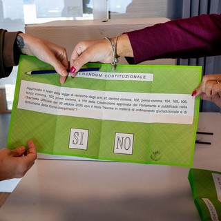 Referendum, per gli exit poll è davanti il No. Affluenza oltre il 58%