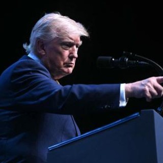 Iran, nuova ondata di attacchi Usa. Pasdaran: "Colpite basi americane in Giordania, Kuwait e Bahrain"