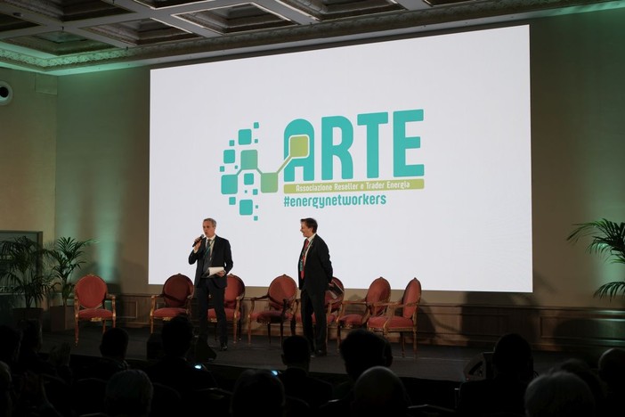 Caro energia, senza riforme strutturali cresce il costo sociale Caro energia, senza riforme strutturali cresce il costo sociale