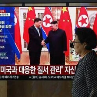 Xi Jinping in Corea del Nord, raro vertice con Kim Jong Un tra nucleare e sfida agli Usa