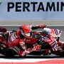 Marquez accelera, Bezzecchi e Fernandez cadono: cos'è successo in partenza in MotoGp Marquez accelera, Bezzecchi e Fernandez cadono: cos'è successo in partenza in MotoGp