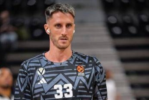 Leucemia mieloide acuta, cos'è la malattia che ha colpito Achille Polonara Leucemia mieloide acuta, cos'è la malattia che ha colpito Achille Polonara