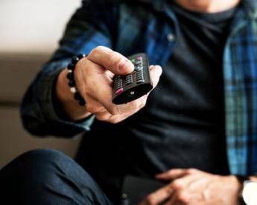 Ascolti tv, 'The Voice Senior' vince il prime time. 1 milione e 262mila spettatori per Meloni da Mentana