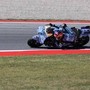 MotoGp Barcellona, bandiera rossa nel Gp di Catalogna per incidente Marquez: cos'è successo