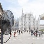 Caldo, il trucco contro l'umidità in casa usando... un cucchiaio