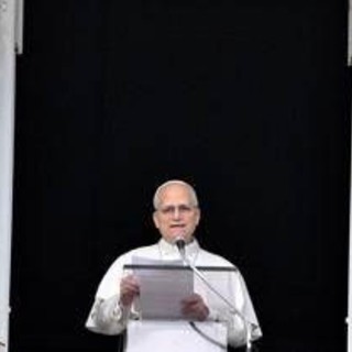 Ucraina, l'appello del Papa: "Tacciano le armi, la pace è un'esigenza urgente" Ucraina, l'appello del Papa: "Tacciano le armi, la pace è un'esigenza urgente"