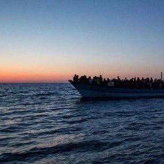 Strage di migranti in Grecia, 12 morti in due incidenti al largo di Lesbo e Samo Strage di migranti in Grecia, 12 morti in due incidenti al largo di Lesbo e Samo