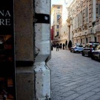 Genova, stop a pubblicità di fonti fossili negli spazi pubblici. Centrodestra contro la mozione: "Follia green"