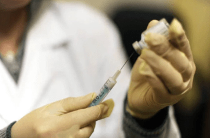 Sclerosi multipla, studio Iss rivela: "Ecco cosa può causare il virus Epstein Barr" Sclerosi multipla, studio Iss rivela: "Ecco cosa può causare il virus Epstein Barr"