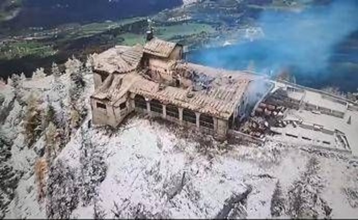 Germania, nuovo incendio al Nido dell’Aquila di Hitler: fermato un 33enne, danni per milioni