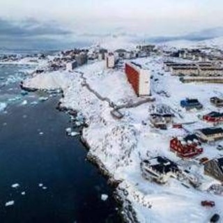 Groenlandia, Paesi europei minacciati: "Con dazi Trump si rischia una pericolosa spirale"