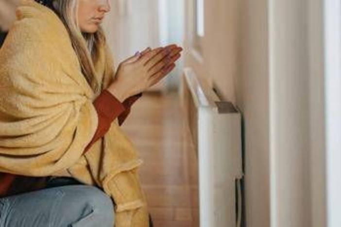 Riscaldamenti, via all'accensione dei termosifoni: le quattro linee guida per l’inverno Riscaldamenti, via all'accensione dei termosifoni: le quattro linee guida per l’inverno