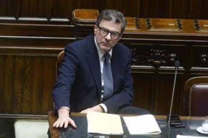 Dazi, Giorgetti: "Impatto su Pil Italia di 0,5 punti in 2026" Dazi, Giorgetti: "Impatto su Pil Italia di 0,5 punti in 2026"