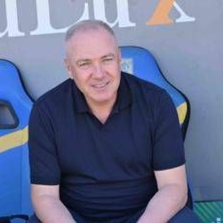 Alvini: "Vendevo suole di scarpe, ora festeggio la promozione in Serie A con il mio Frosinone" Alvini: "Vendevo suole di scarpe, ora festeggio la promozione in Serie A con il mio Frosinone"