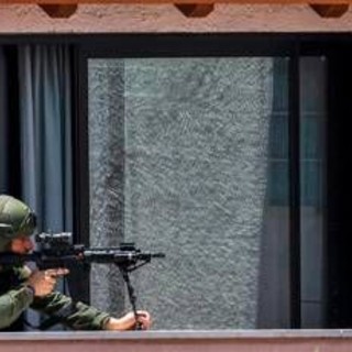 Libano, Netanyahu ordina di attaccare la periferia di Beirut: Hezbollah nel mirino