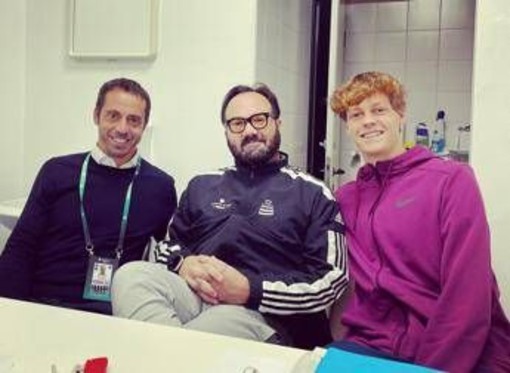 Internazionali, lo speaker del Centrale: "Sinner cuore d'oro, riservato ma simpatico" Internazionali, lo speaker del Centrale: "Sinner cuore d'oro, riservato ma simpatico"