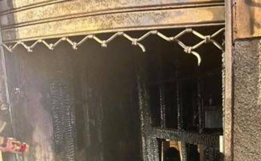 Incendiata sede di CasaPound a La Spezia, il movimento: "Attentato terroristico" Incendiata sede di CasaPound a La Spezia, il movimento: "Attentato terroristico"