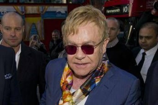 Elton John: "Ozzy Osbourne tra gli dei del rock, mi mancherà" Elton John: "Ozzy Osbourne tra gli dei del rock, mi mancherà"