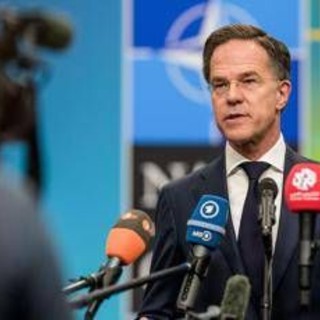 Nato, Rutte: "Alleati accelerano verso obiettivo 5%, miliardi di euro aggiuntivi per spese difesa"