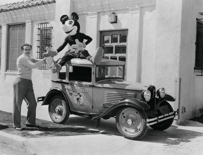 "E' molto divertente fare l'impossibile": 56 anni fa ci lasciava Walt Disney
