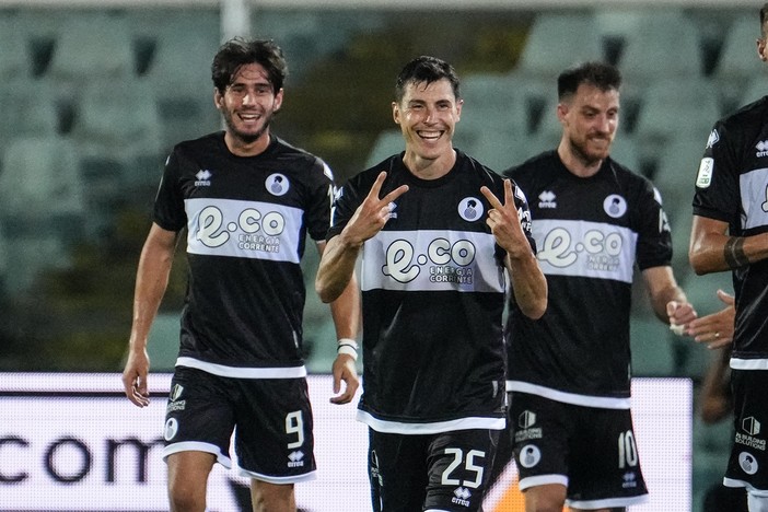 Buona la prima per il Cesena in Serie B, Pescara battuto 3-1 Buona la prima per il Cesena in Serie B, Pescara battuto 3-1