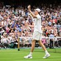Sinner agli ottavi a Wimbledon, avanti anche Cobolli